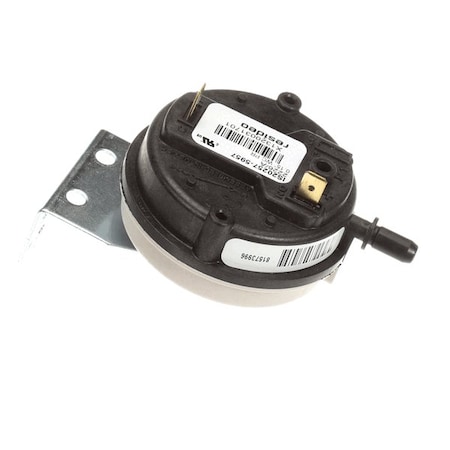 Trane Control; Differential Pressure, .15 In Wc Open, 3 CNT04320